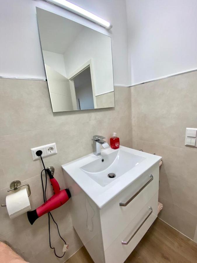 Wohnung Im Erdgeschoss Битигхайм-Биссинген Экстерьер фото