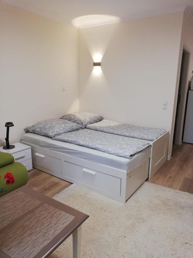 Wohnung Im Erdgeschoss Битигхайм-Биссинген Экстерьер фото