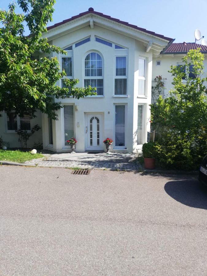 Wohnung Im Erdgeschoss Битигхайм-Биссинген Экстерьер фото
